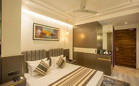 Hotel Oakwood